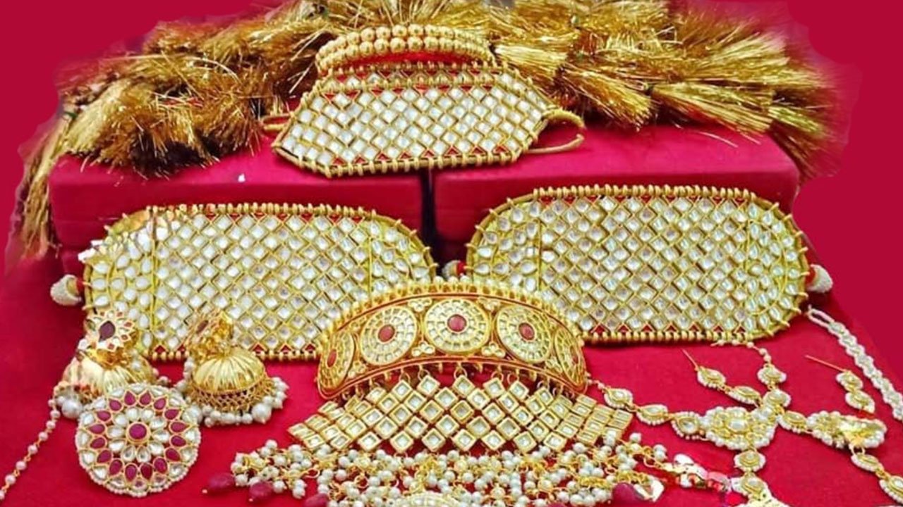 Traditional Rajputi Jewellery on Rent