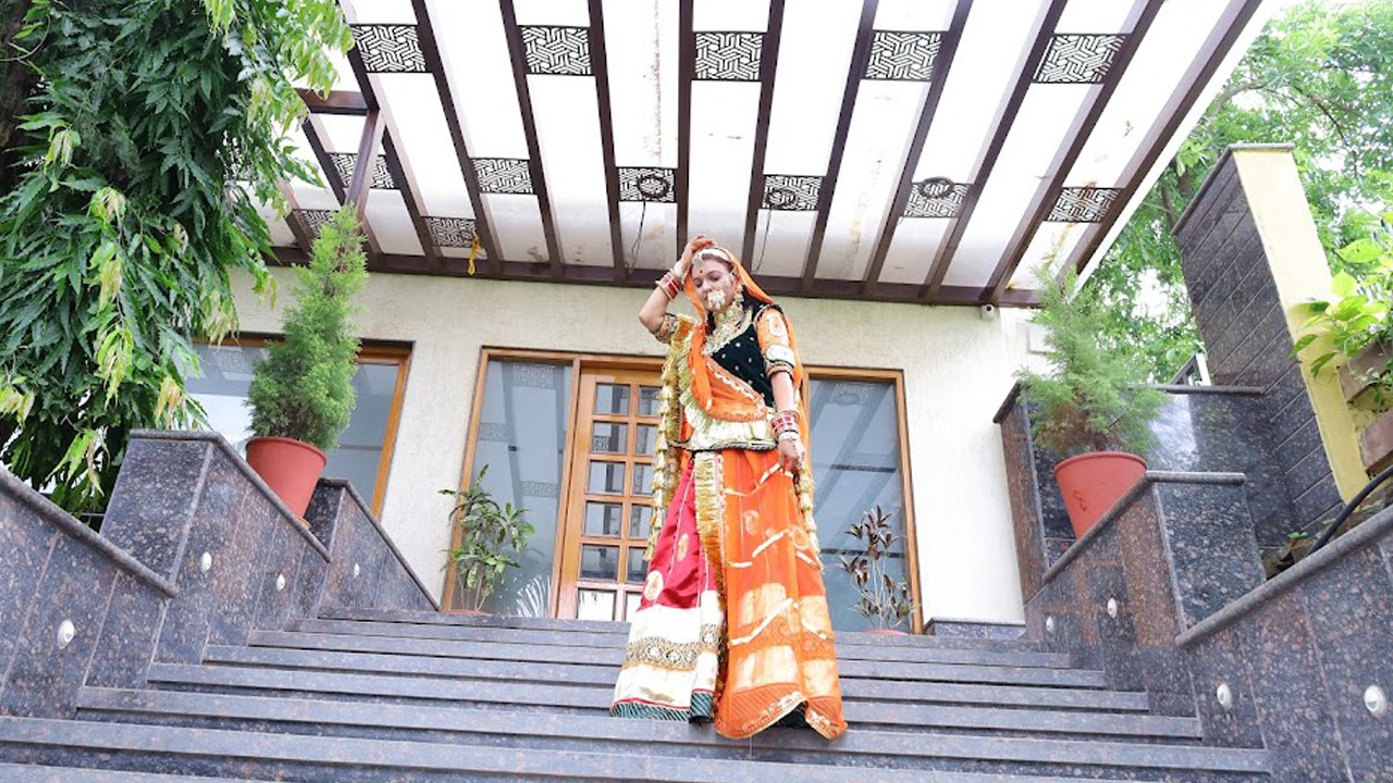 Elegant Rajwadi Poshak on Rent